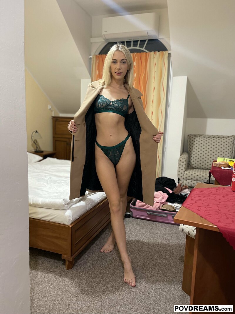 Азалия, 33 года, 1 размер груди